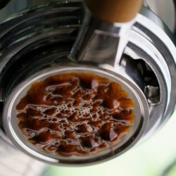 weber workshops unifilter teak - precision portafilter
